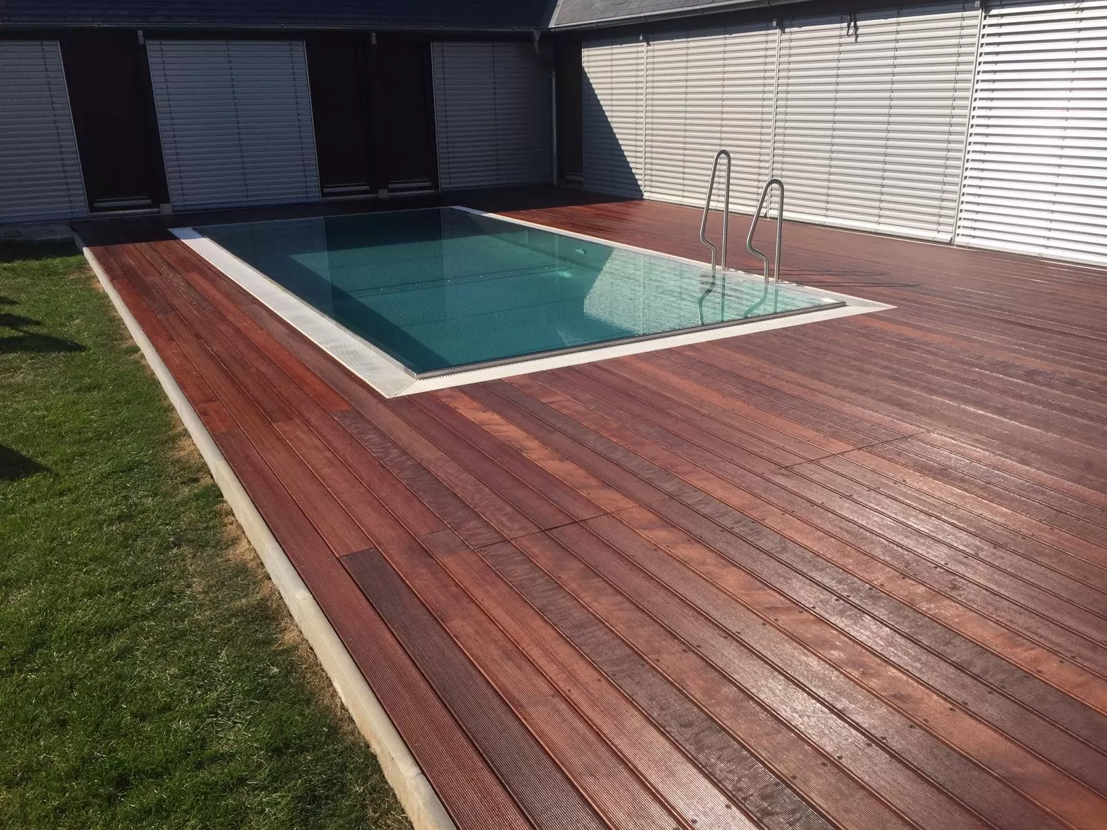 Massaranduba hladká/drážkovaná